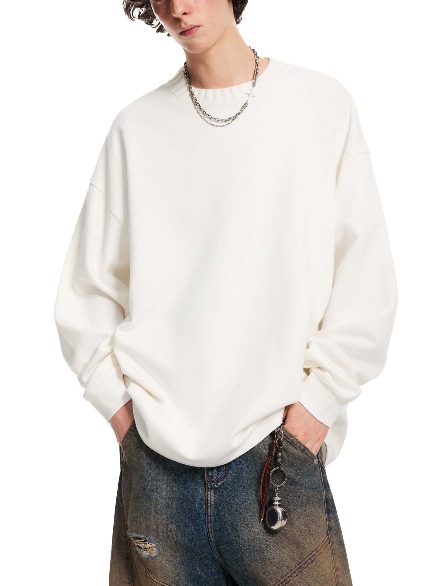 Knitted Round Neck Oversize Sweatshirt D o n e s t a t e