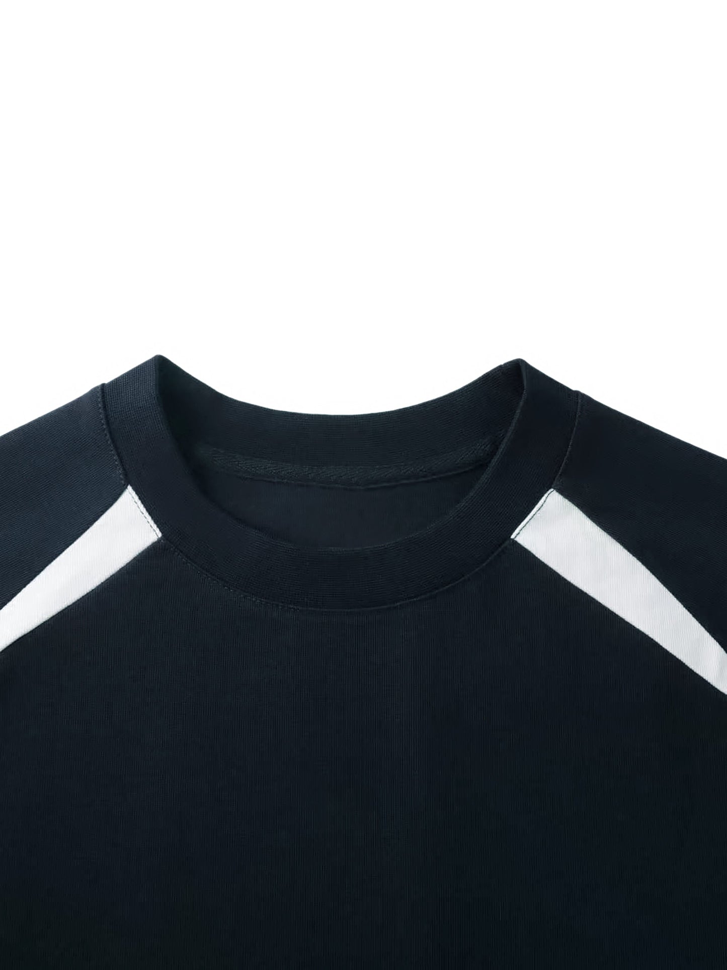 Contrast Panel Raglan Sweatshirt D o n e s t a t e